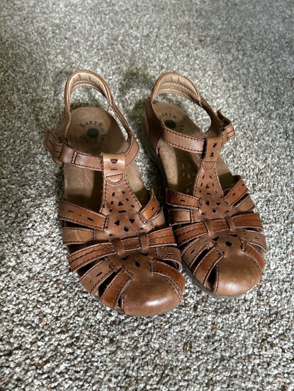 Earth Origins Brown Leather Fisherman Sandals